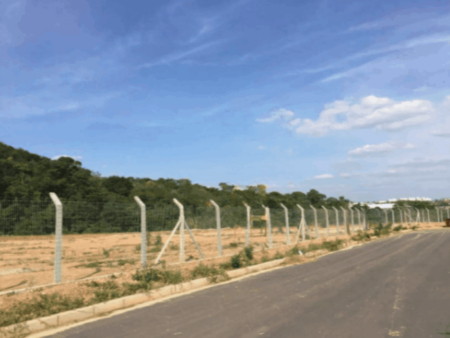 Área de 10.000m² Frente para BR-040