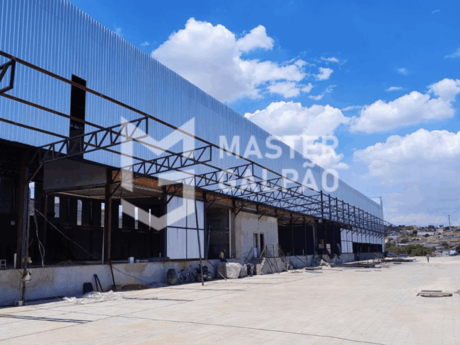 Galpão Logístico de 2.000m² | Joseph Bacha – Betim/MG Galpão Logístico de 2.000m² | Joseph Bacha - Betim/MG