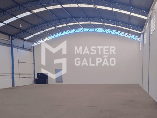 Galpão de 700m² | BR‑040 – Ribeirão das Neves/MG Galpão de 700m² | BR‑040 – Ribeirão das Neves/MG