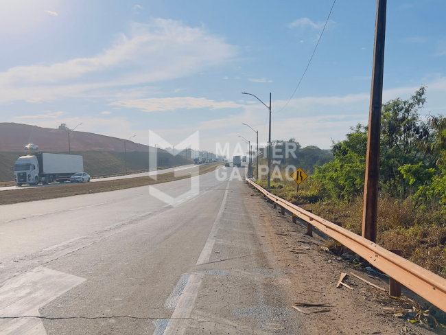 Frente para BR‑381/262 | Distrito Bandeirinhas – Betim/MG