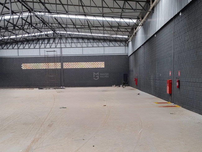 Galpão para Locação em Contagem | 1.300 m² com 4 Docas Galpão para Locação em Contagem | 1.300 m² com 4 Docas