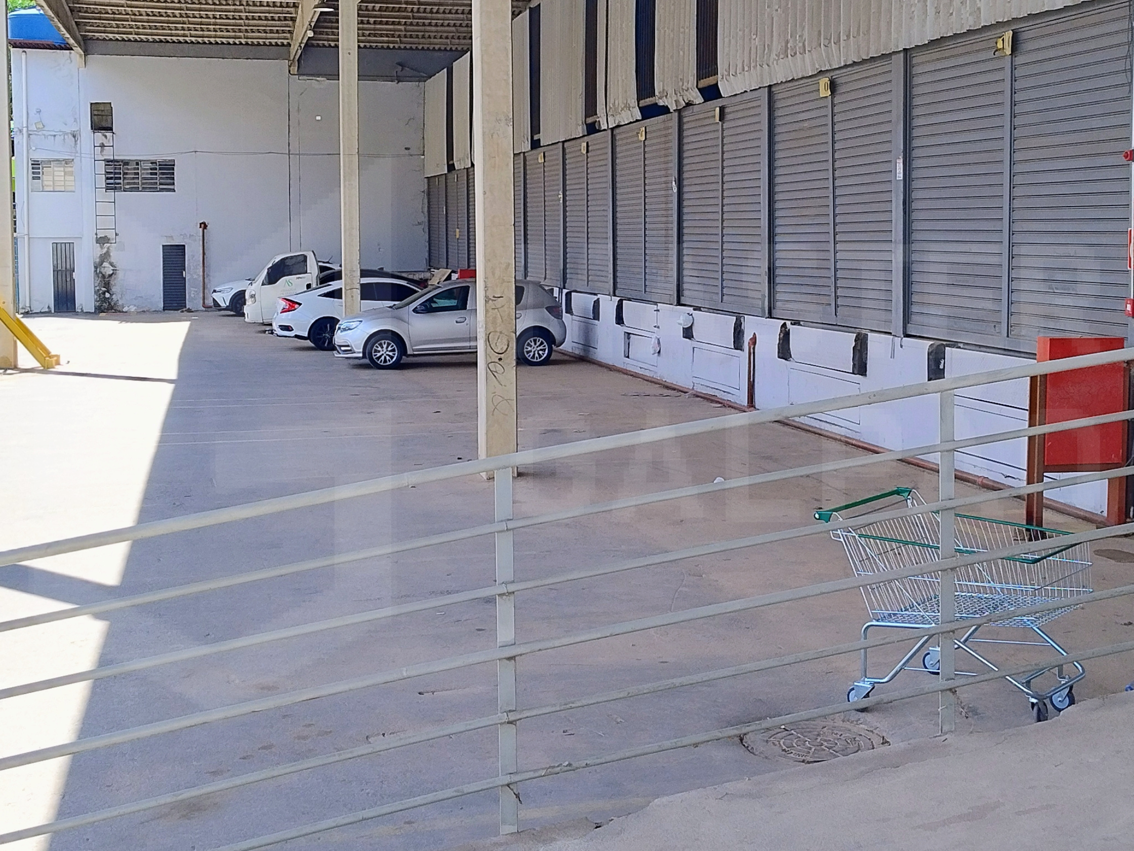 Galpão para Locação em BH | 2.750 m² com 7 Docas
