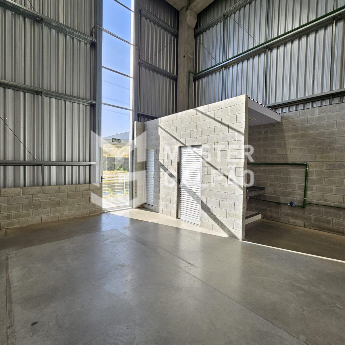 Galpão Logístico 2.238m² – BR381 Betim