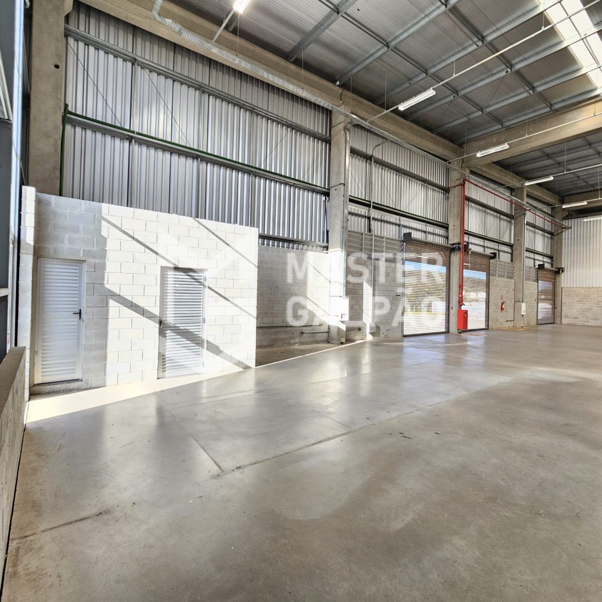 Galpão Logístico 2.238m² – BR381 Betim