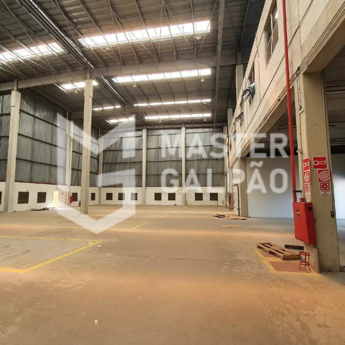 Galpão de 9.072m² para Alugar