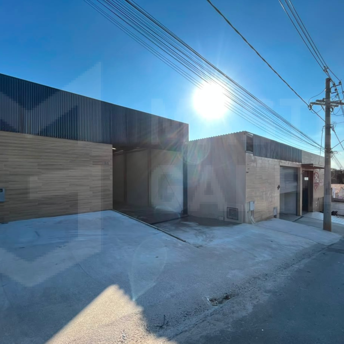 Galpão para Locação em Igarapé | 300 m² com Porão