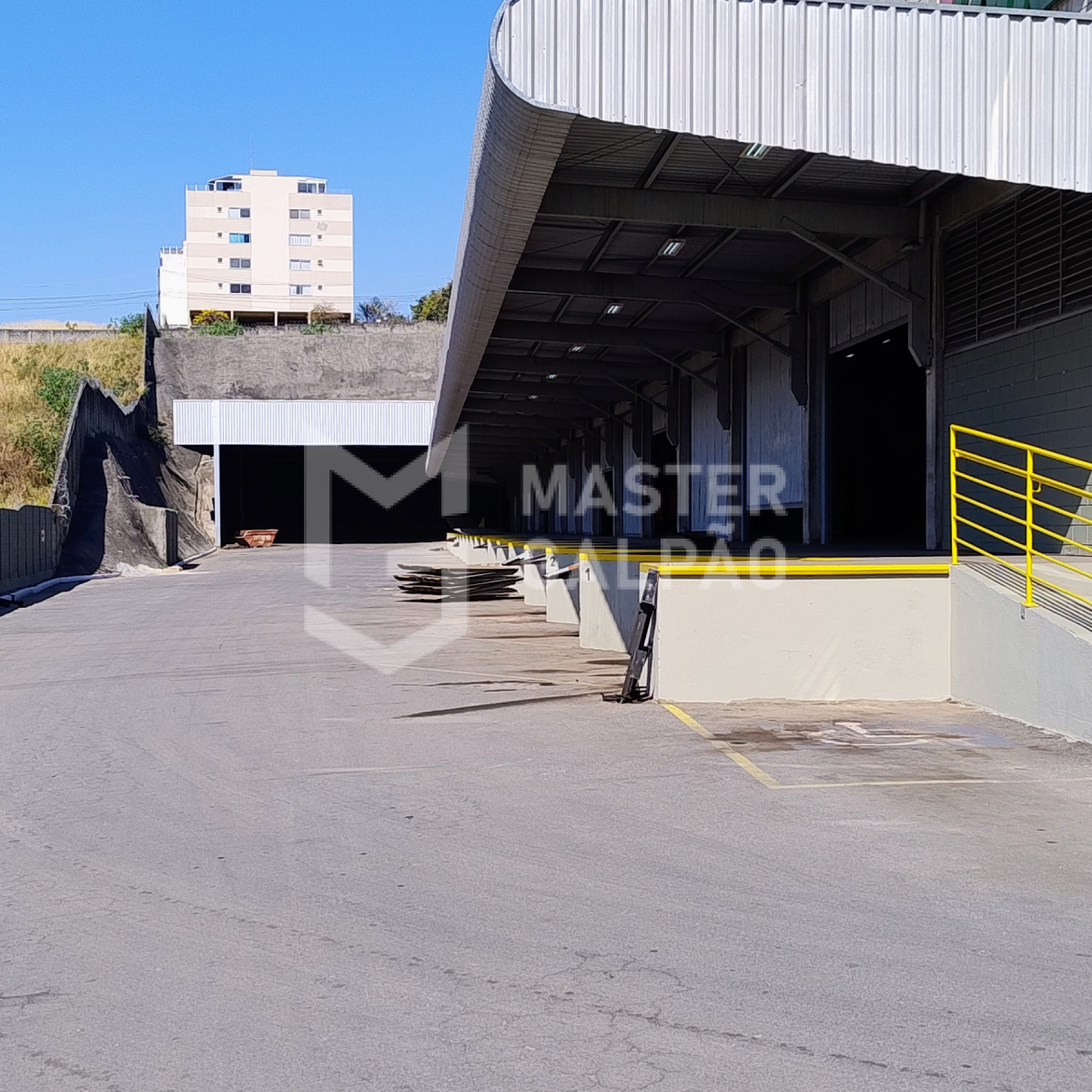 Galpão de 7.488m² em Contagem