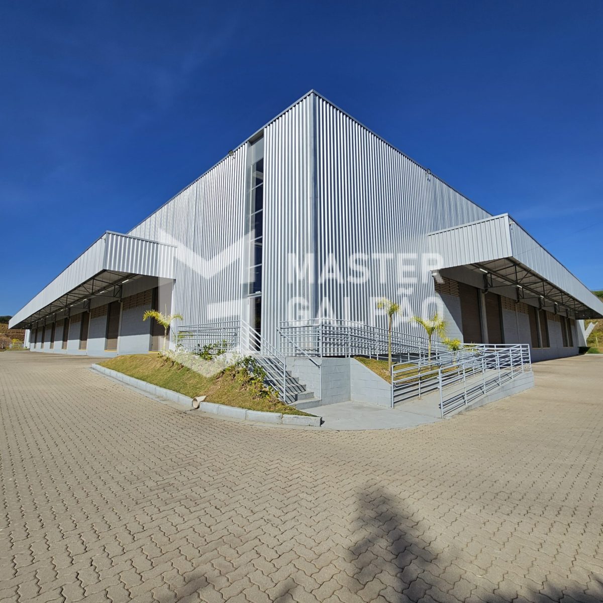 Galpão Logístico 2.238m² – BR381 Betim
