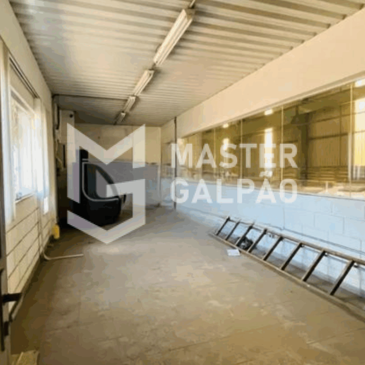 Galpão Industrial de 3.500m² com Pátio de 7.000m²