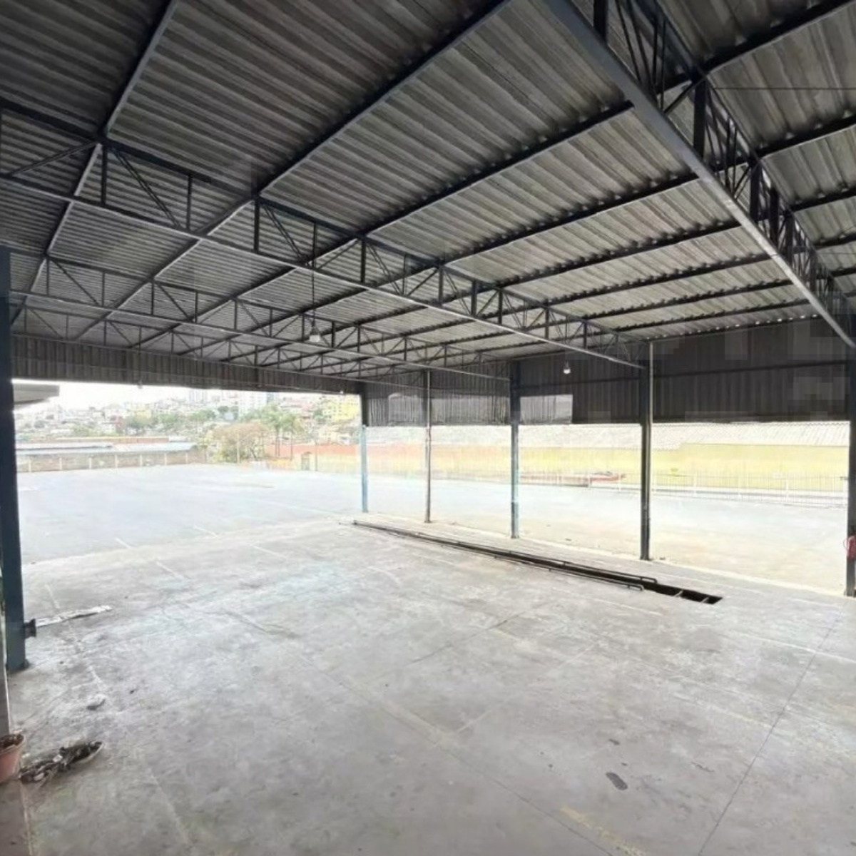 Galpão para Locação em Contagem | 4.000 m² com Pátio