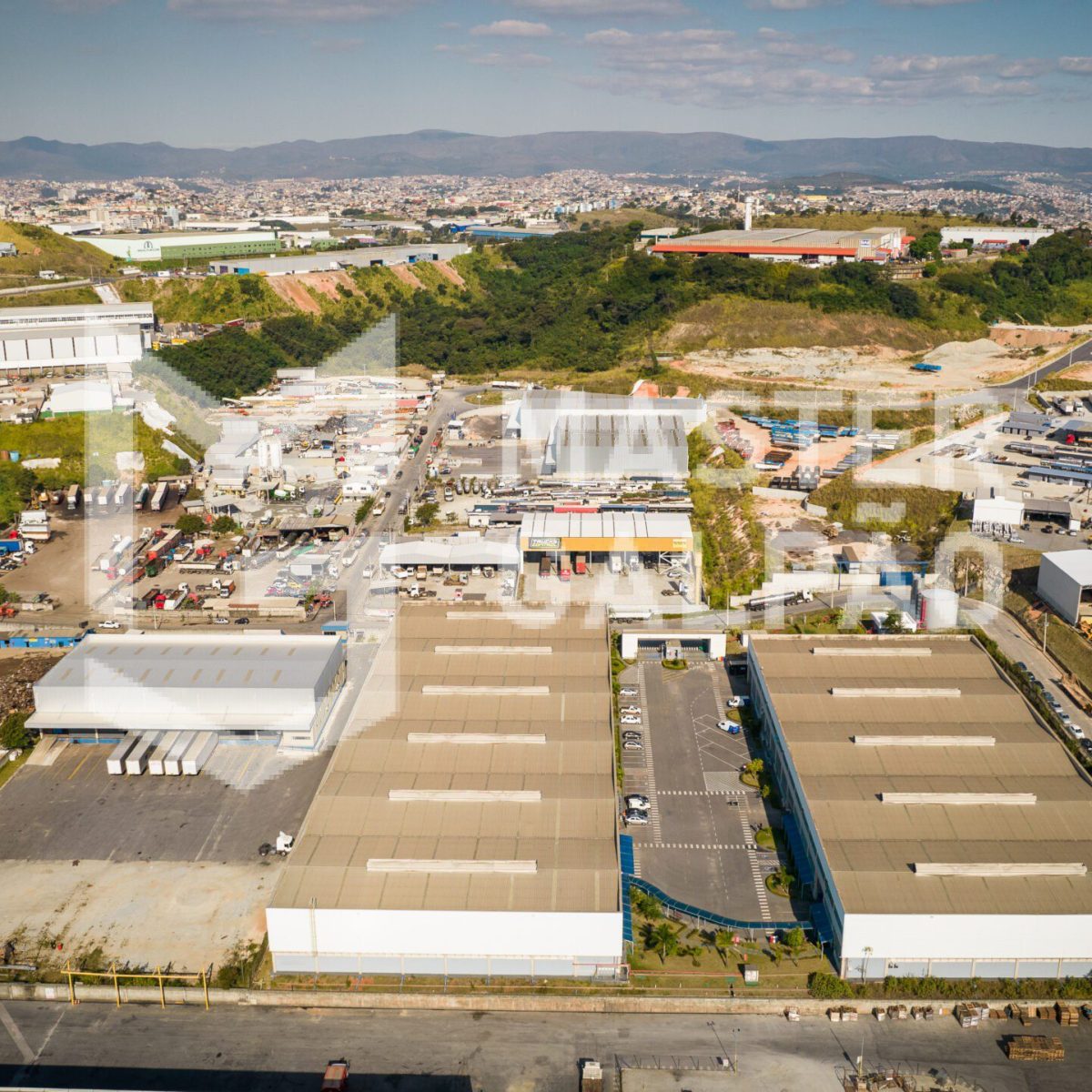 Condomínio Logístico de 13.581m²