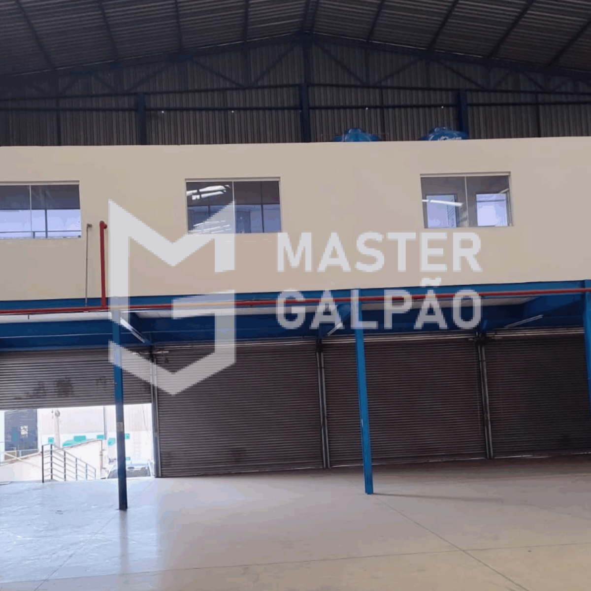 Galpão de 1.260m² com Docas Eletrônicas