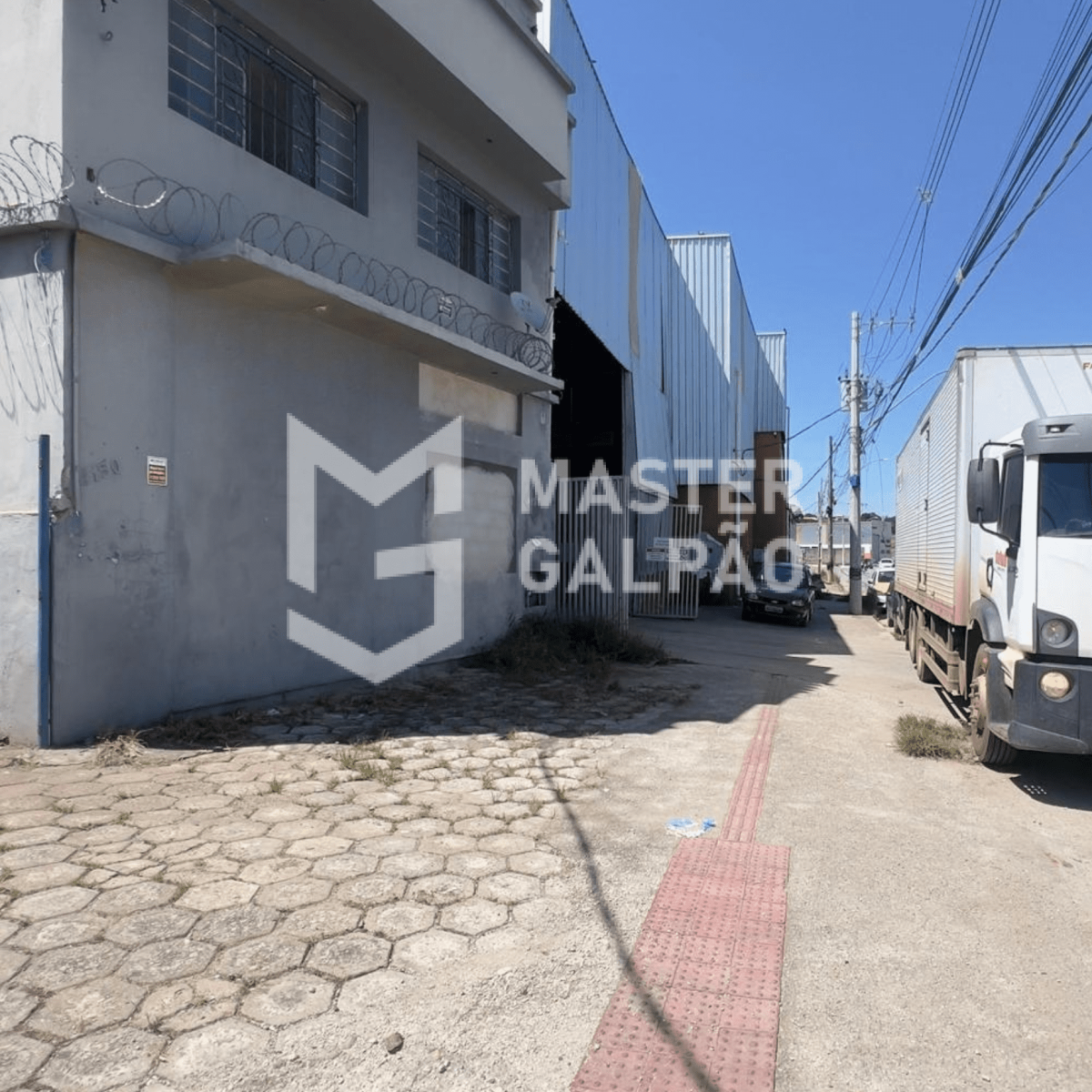 Galpão Industrial com Loja na Frente