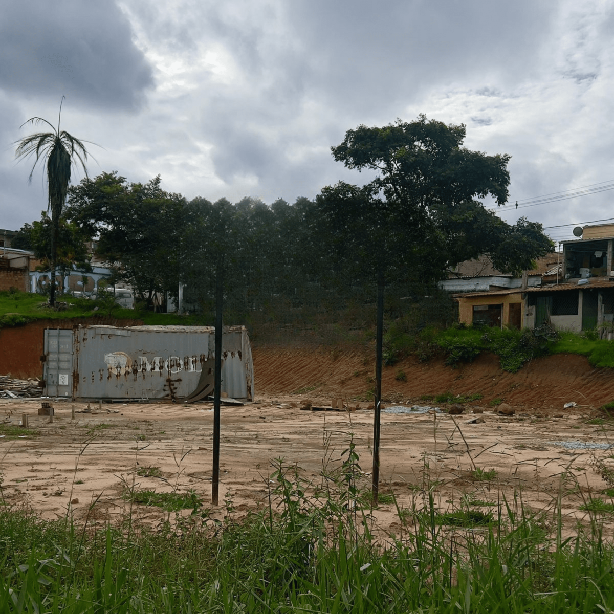 Lote de 440m² às Margens da BR-381