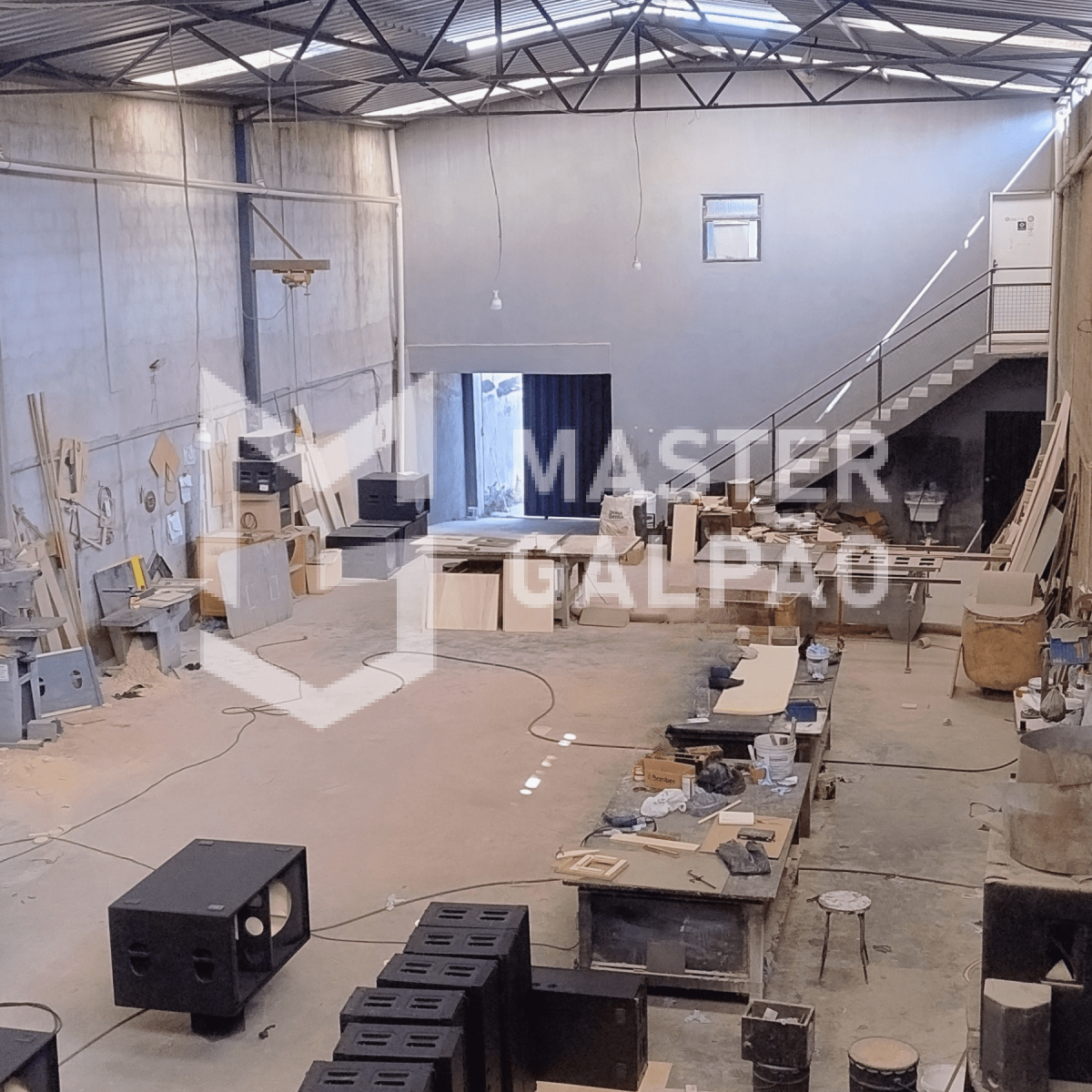 Locação e Venda Galpão 400m² em Novo Progresso – Contagem