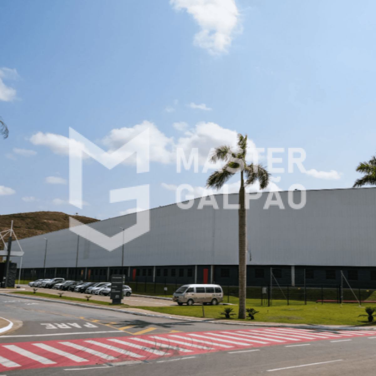 Galpão Logístico com Docas – Juiz de Fora