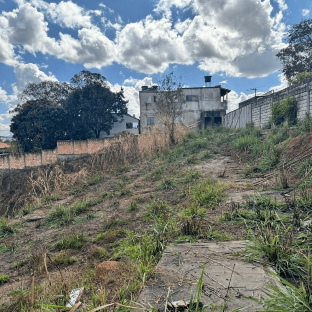 Terreno Industrial de 5.350m²