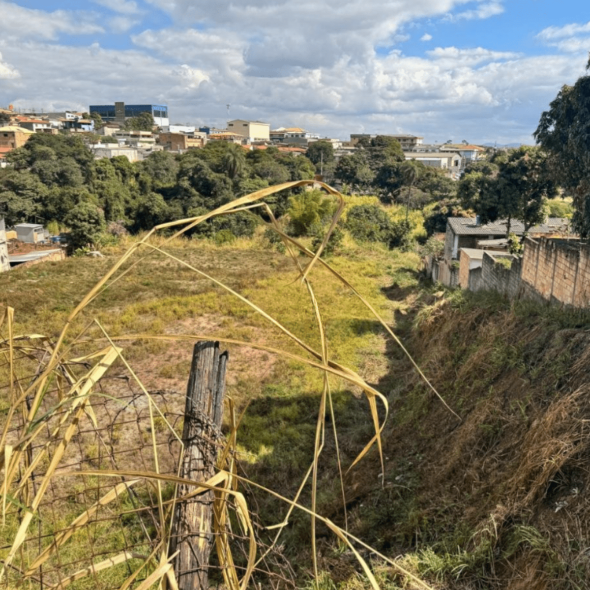 Terreno Industrial de 5.350m²