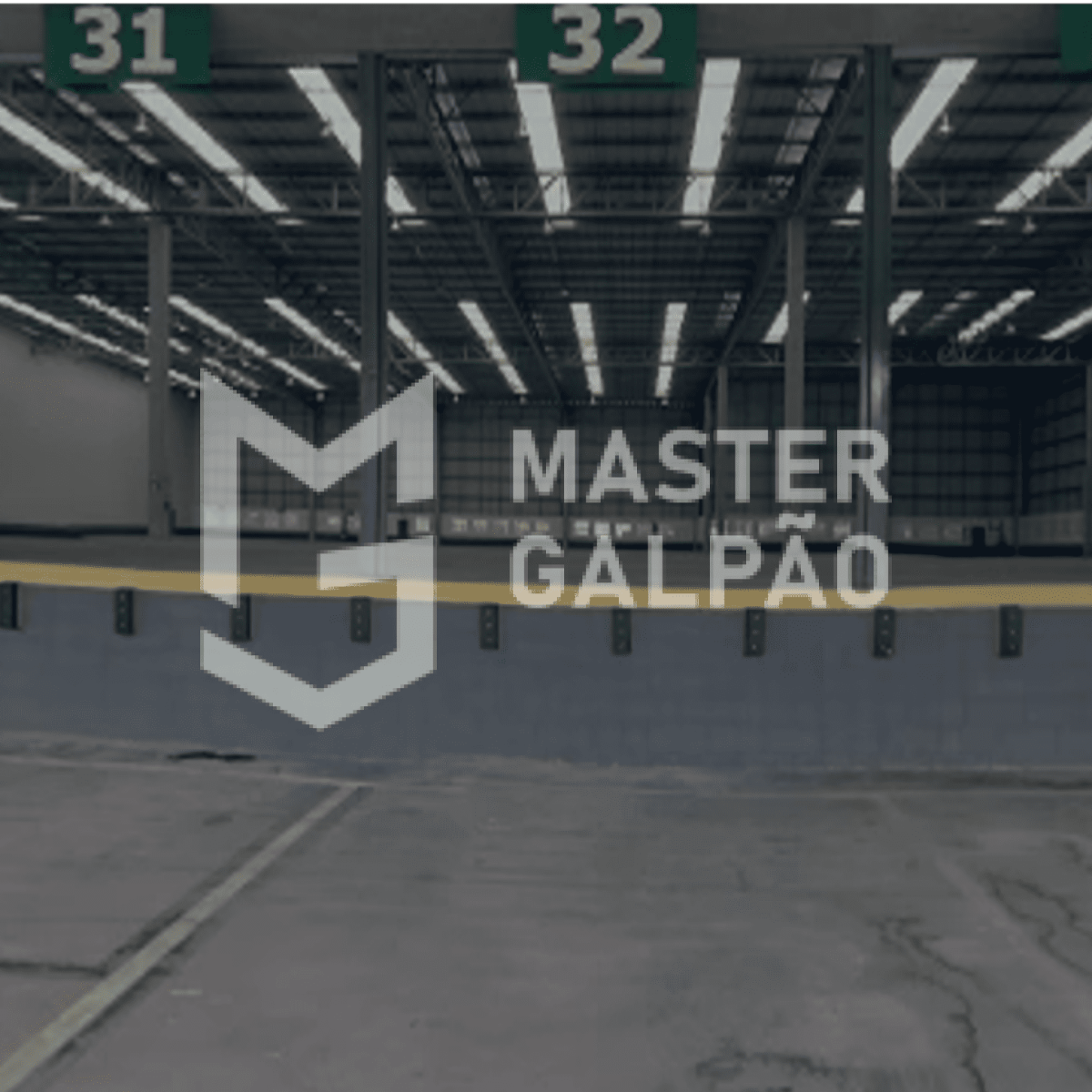 Galpão de 1.371m² com 3 Docas