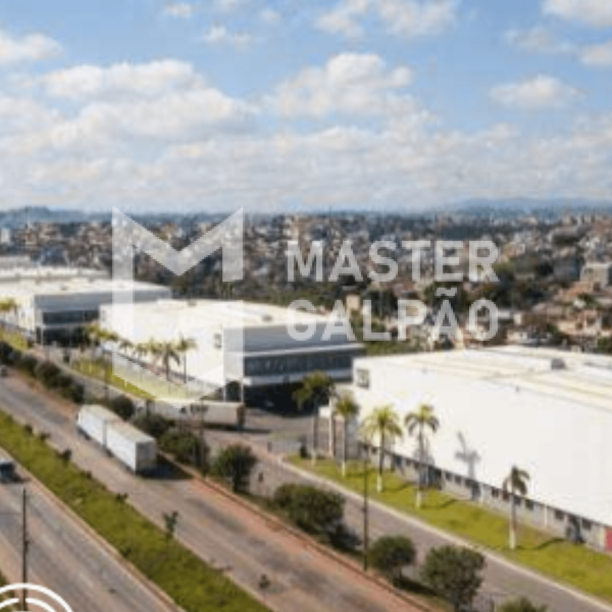 Galpão de 1.371m² com 3 Docas