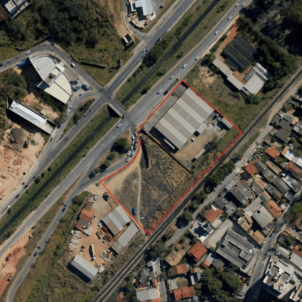 Terreno de 11.000m²