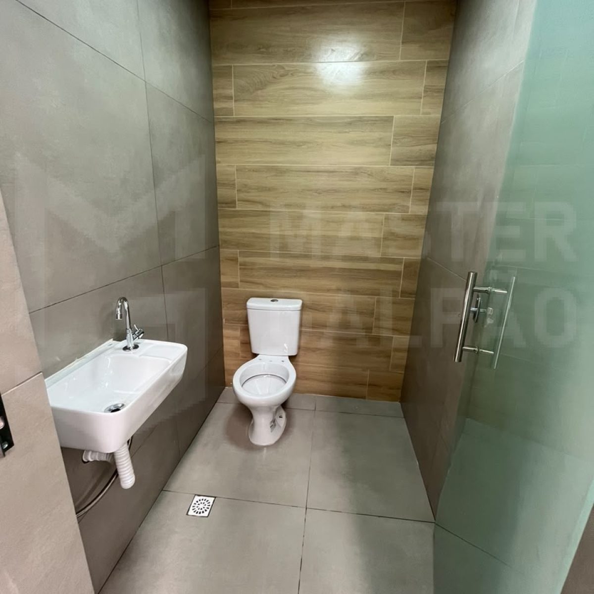 Galpão para Locação em Igarapé | 300 m² com Porão