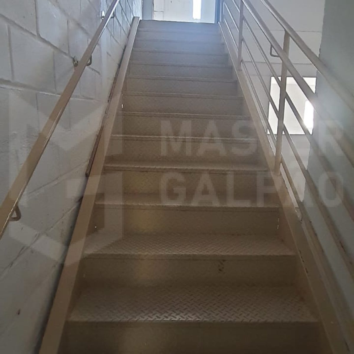 Galpão para Locação em Betim | 460 m² no Niterói