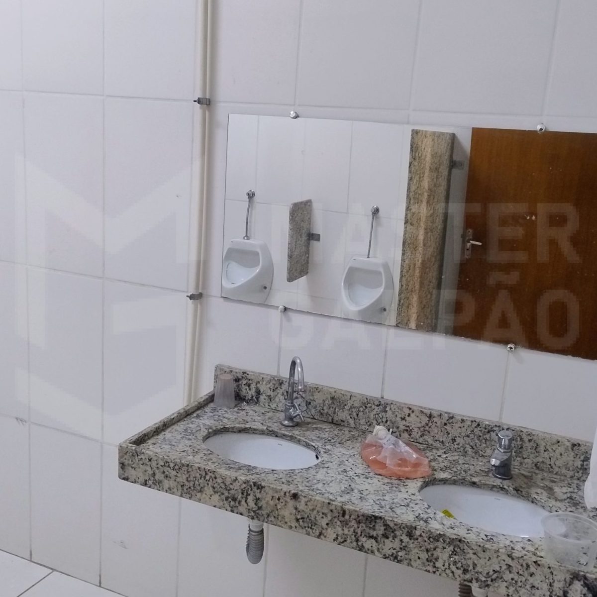 Galpão para Locação em BH | 2.750 m² com 7 Docas