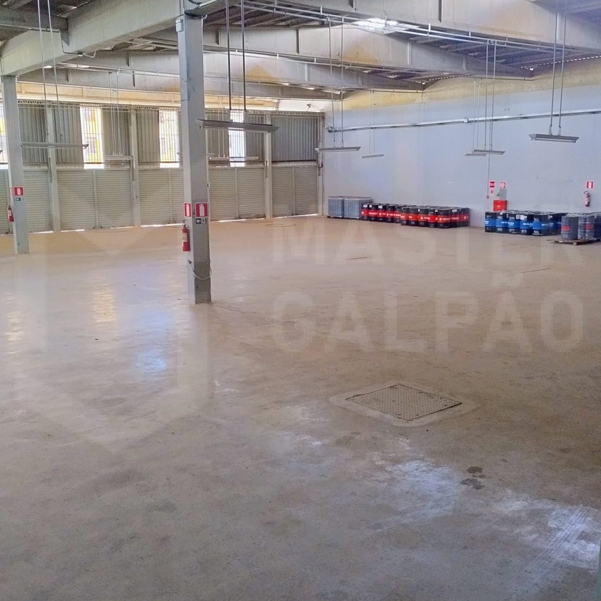 Galpão para Locação em BH | 2.750 m² com 7 Docas