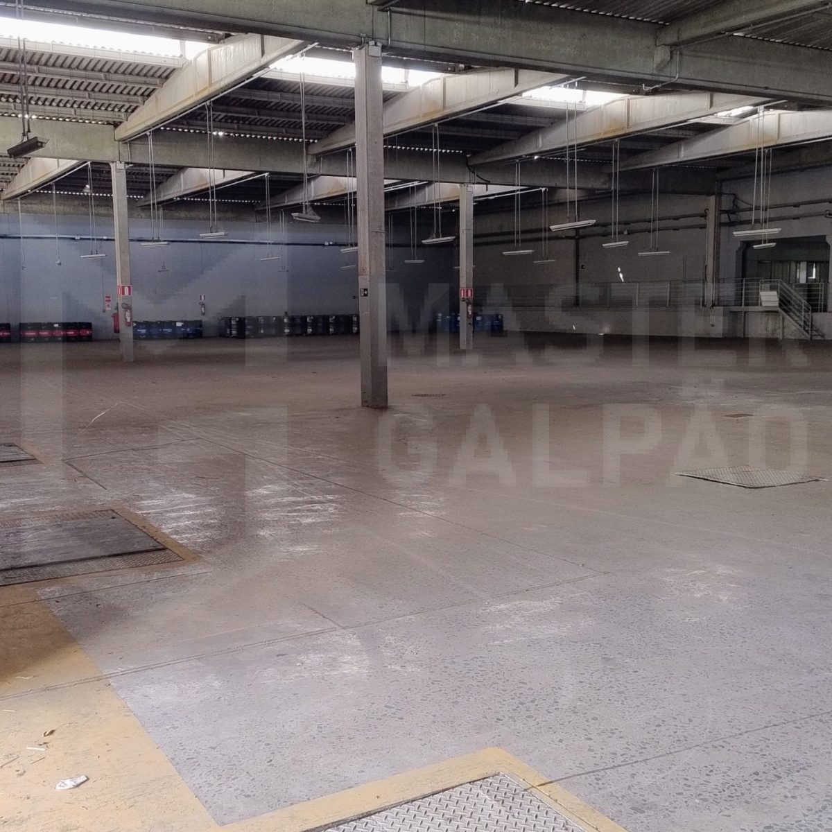 Galpão para Locação em BH | 2.750 m² com 7 Docas