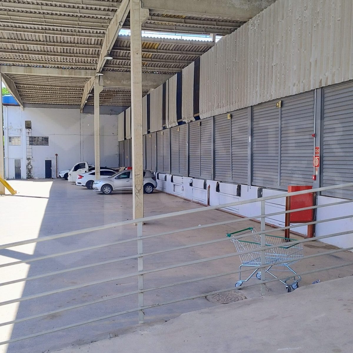 Galpão para Locação em BH | 2.750 m² com 7 Docas