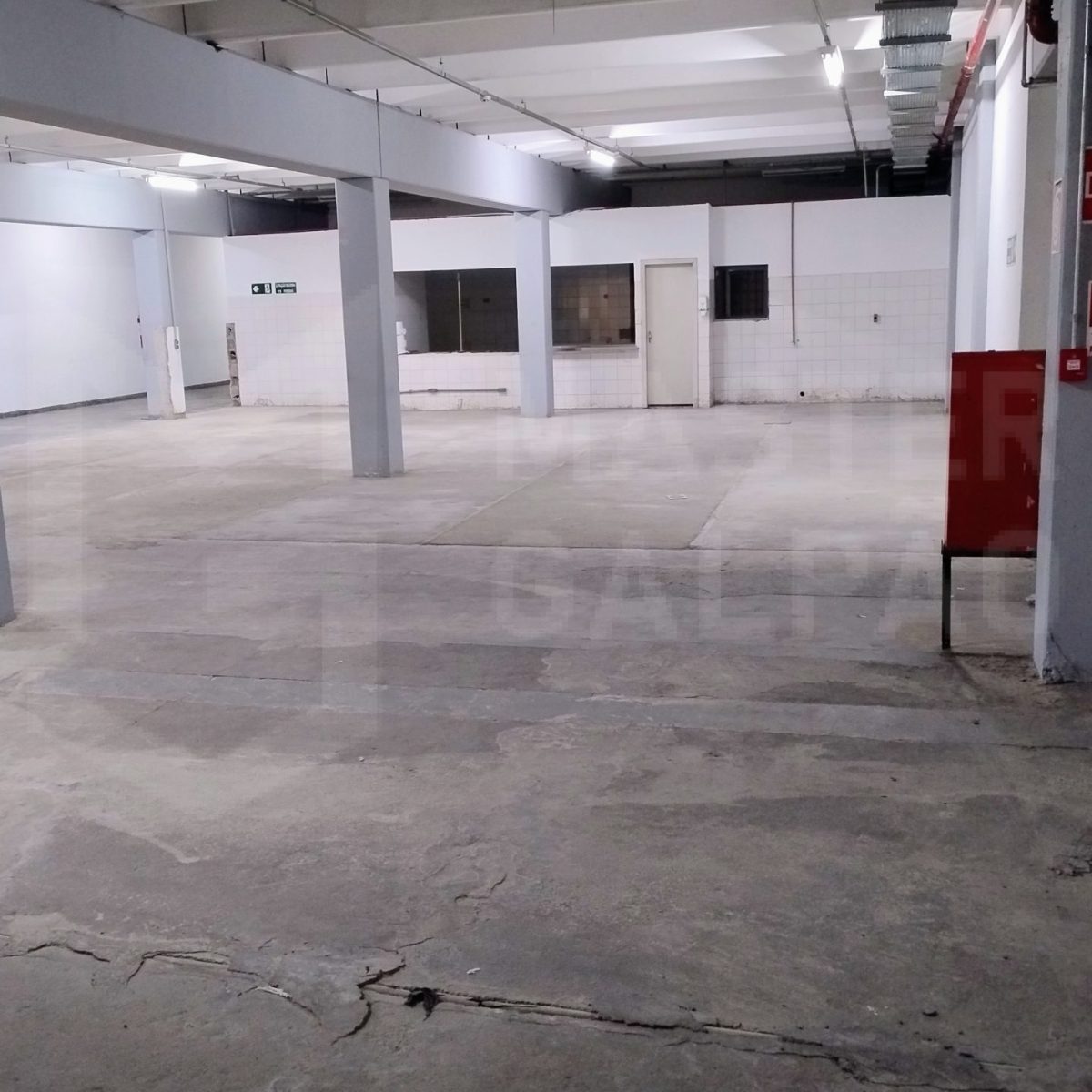 Galpão para Locação em BH | 2.750 m² com 7 Docas