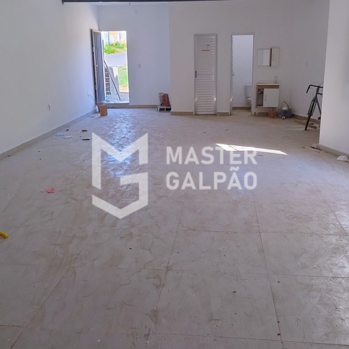 Galpão com pé-direito 10m e docas | Betim/MG