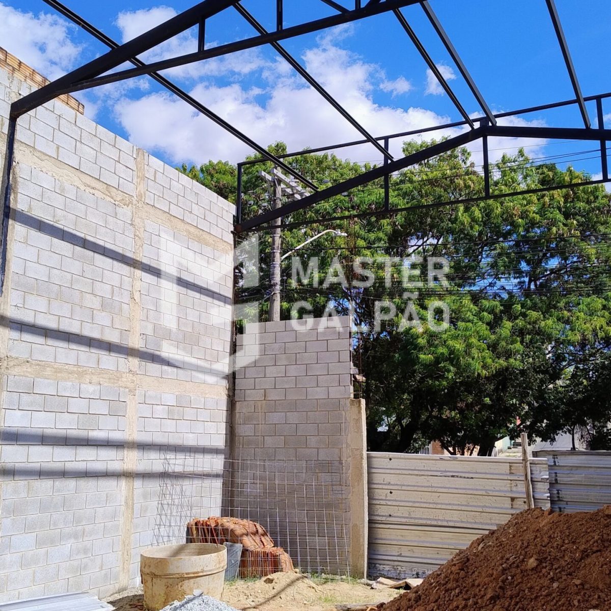 Oportunidade: Galpão para locação – Av. Marco Túlio, Betim/MG