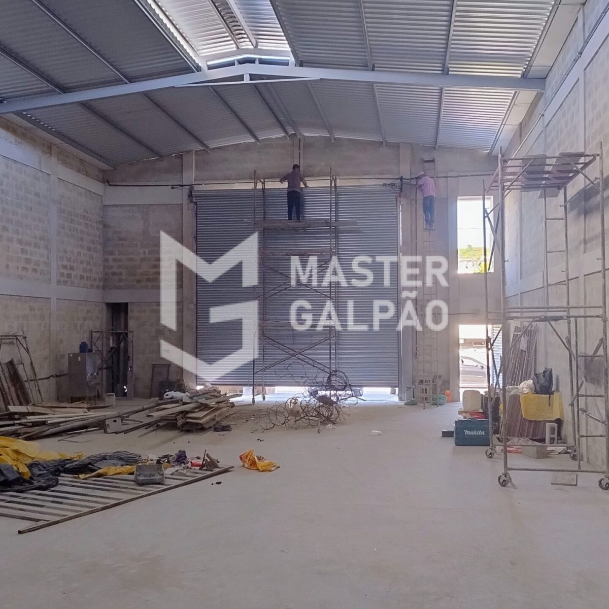 Galpão 360m² | Av. Edmeia Mattos – Betim/MG