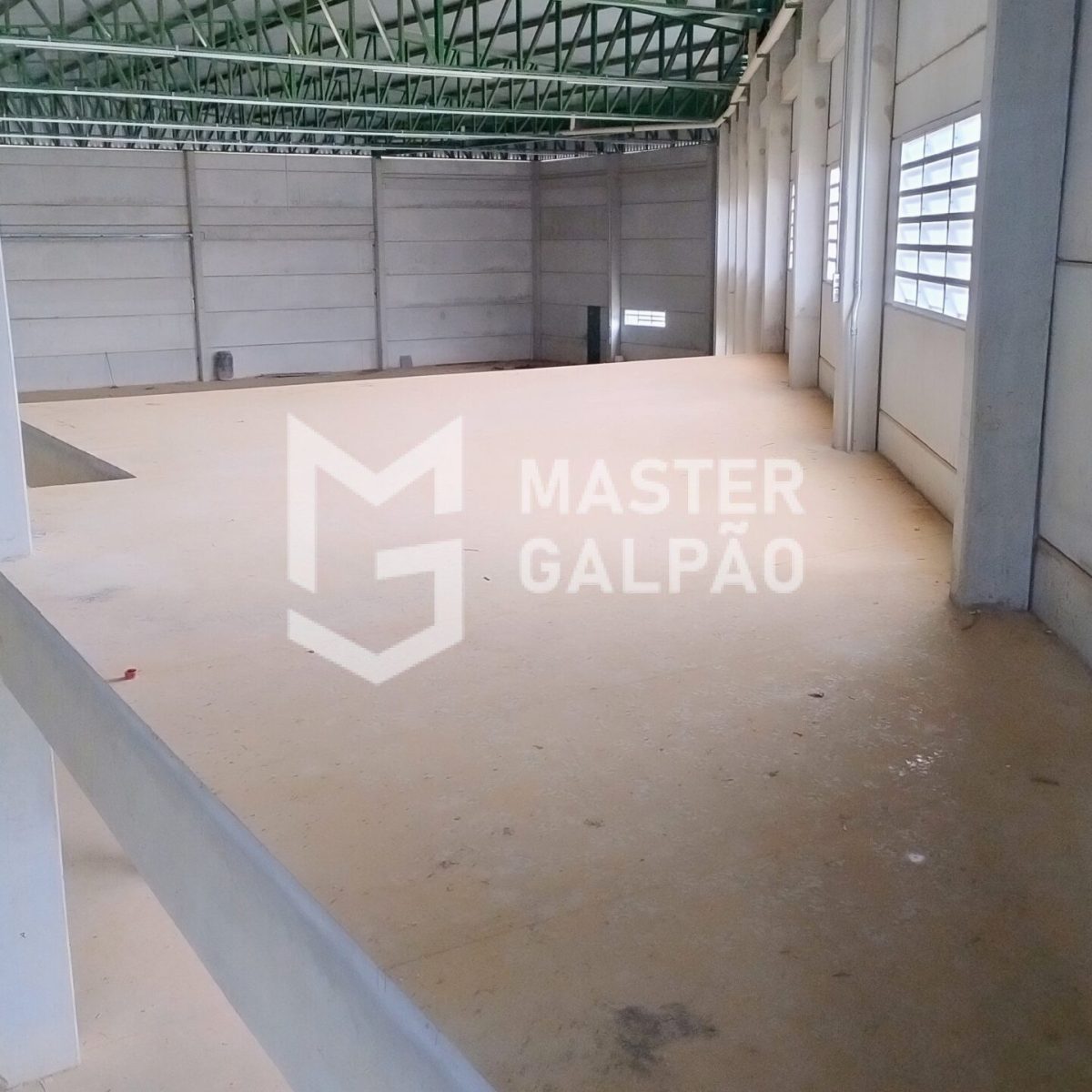 Galpão Novo 3.320m² às Margens da BR‑040