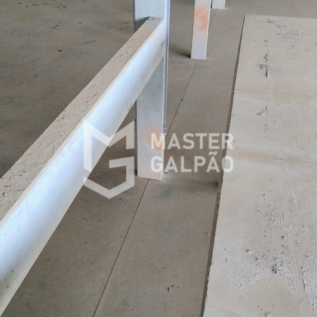 Galpão Novo 3.320m² às Margens da BR‑040