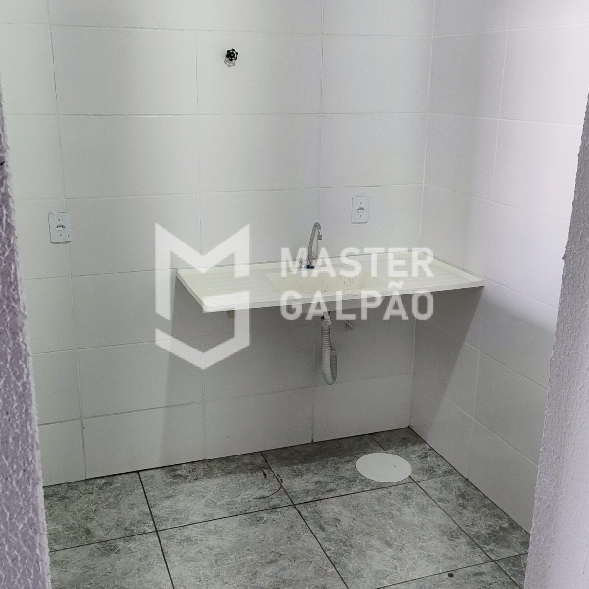 Galpão 240m² | Bairro San Marino – Ribeirão das Neves/MG