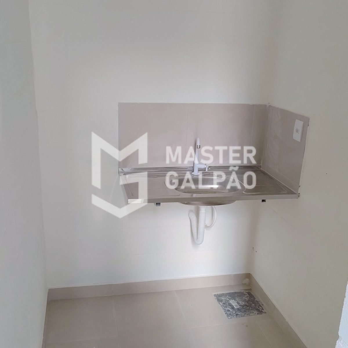Galpão novo 250m² | San Marino – Ribeirão das Neves/MG