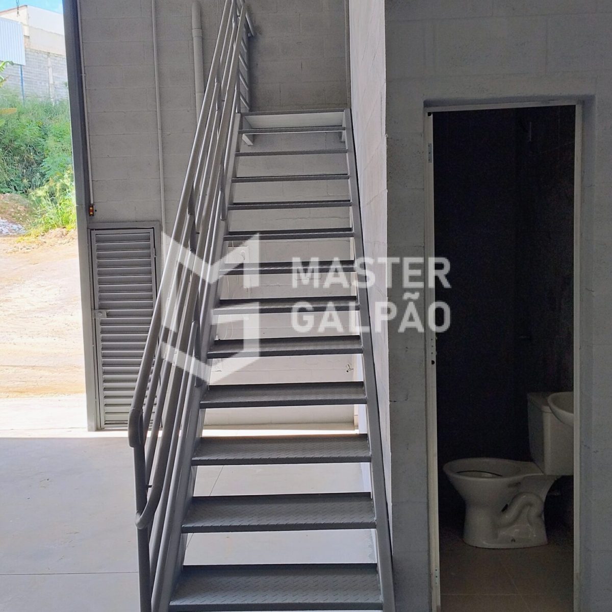 Galpão novo 250m² | San Marino – Ribeirão das Neves/MG