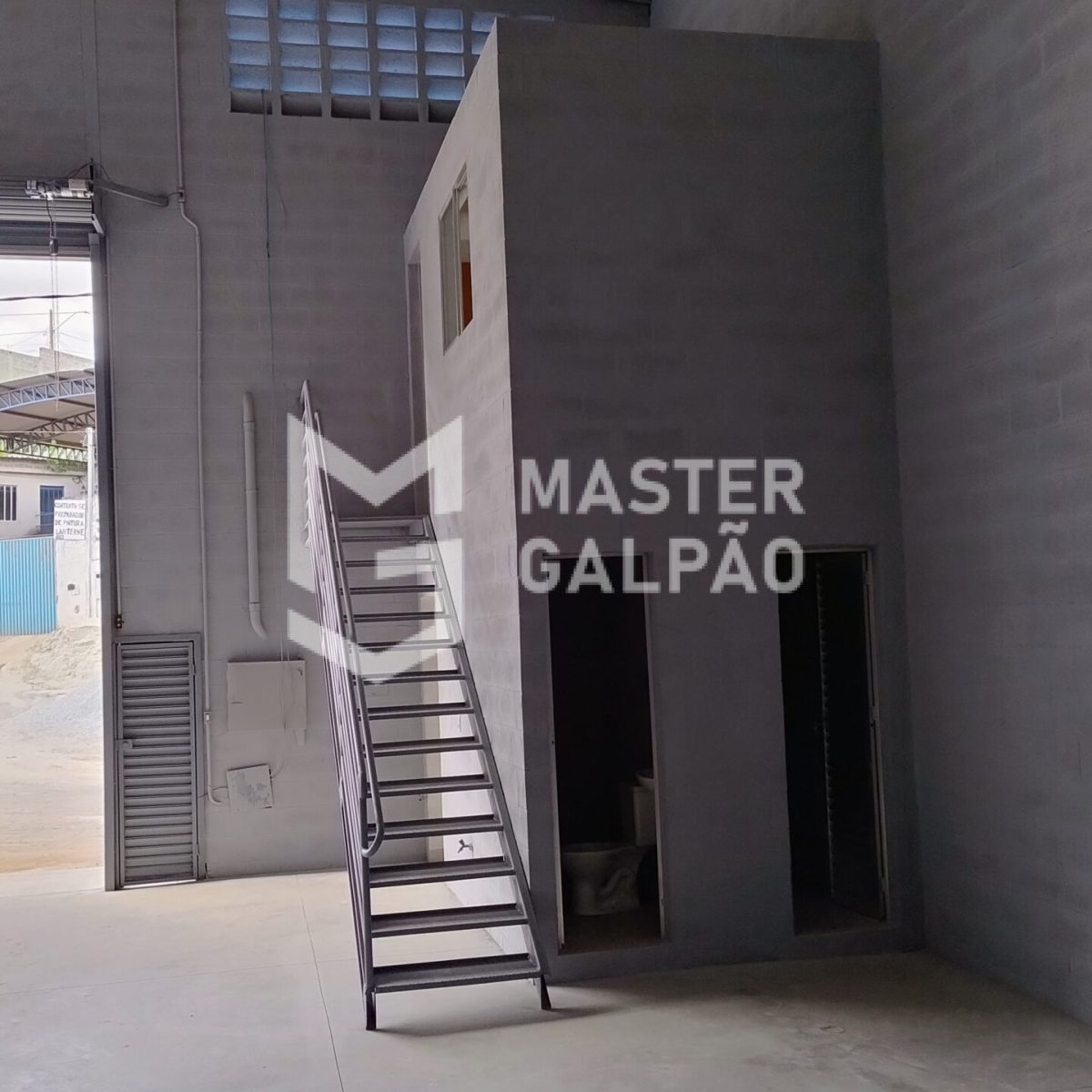 Galpão novo 250m² | San Marino – Ribeirão das Neves/MG