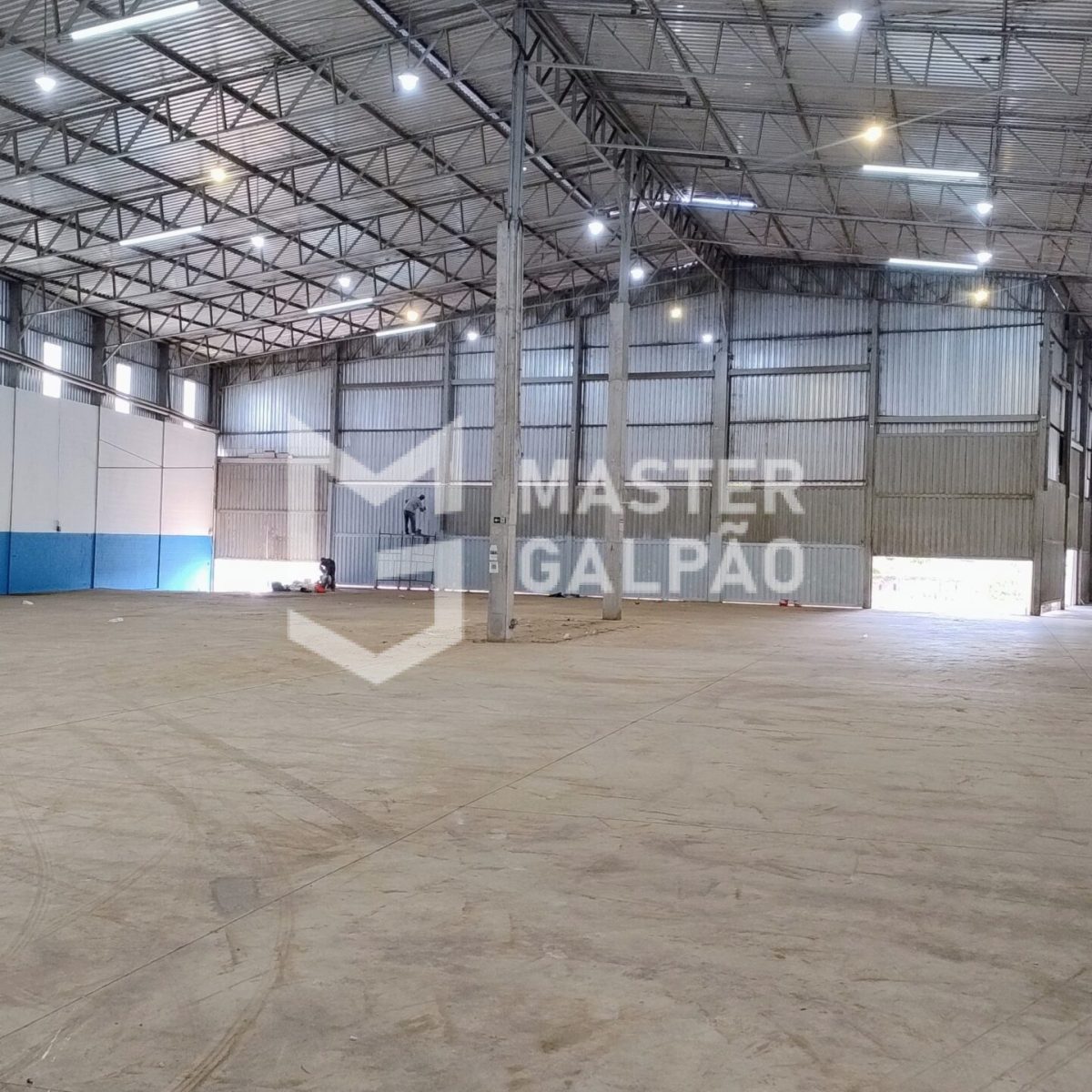 Galpão com pé-direito 10m e acesso a carretas | Contagem/MG