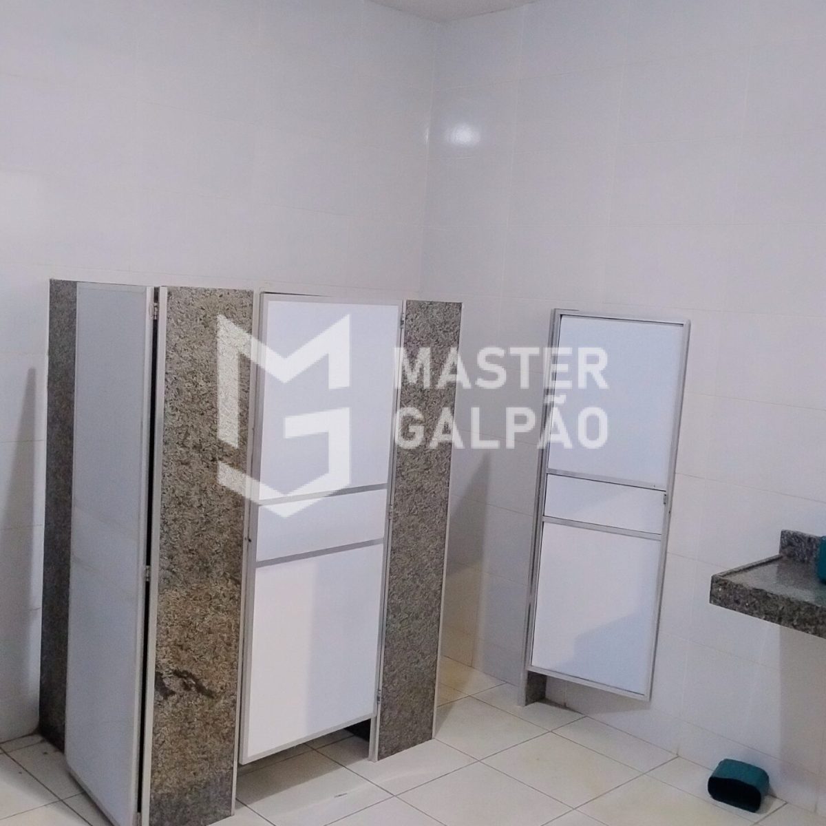 Galpão com pé-direito 10m e acesso a carretas | Contagem/MG