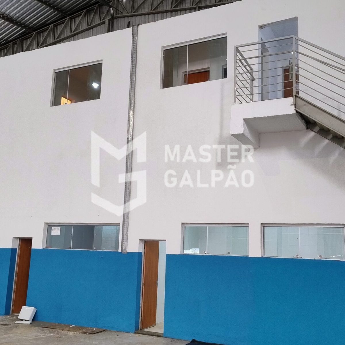 Galpão com pé-direito 10m e acesso a carretas | Contagem/MG