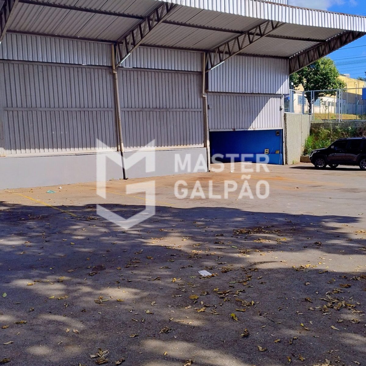 Galpão com pé-direito 10m e acesso a carretas | Contagem/MG