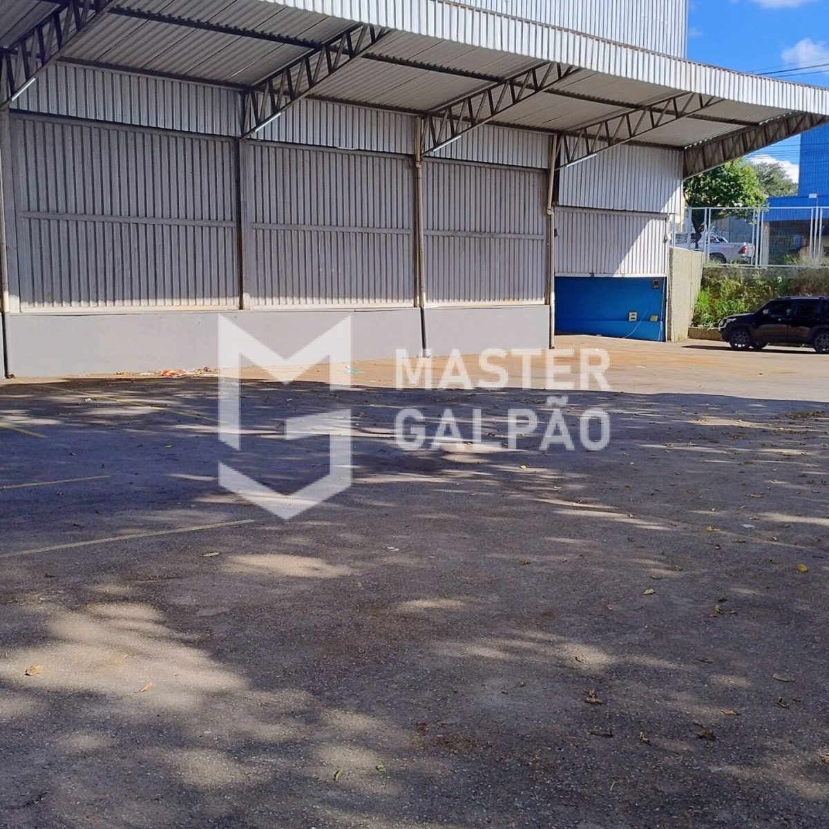 Galpão com pé-direito 10m e acesso a carretas | Contagem/MG