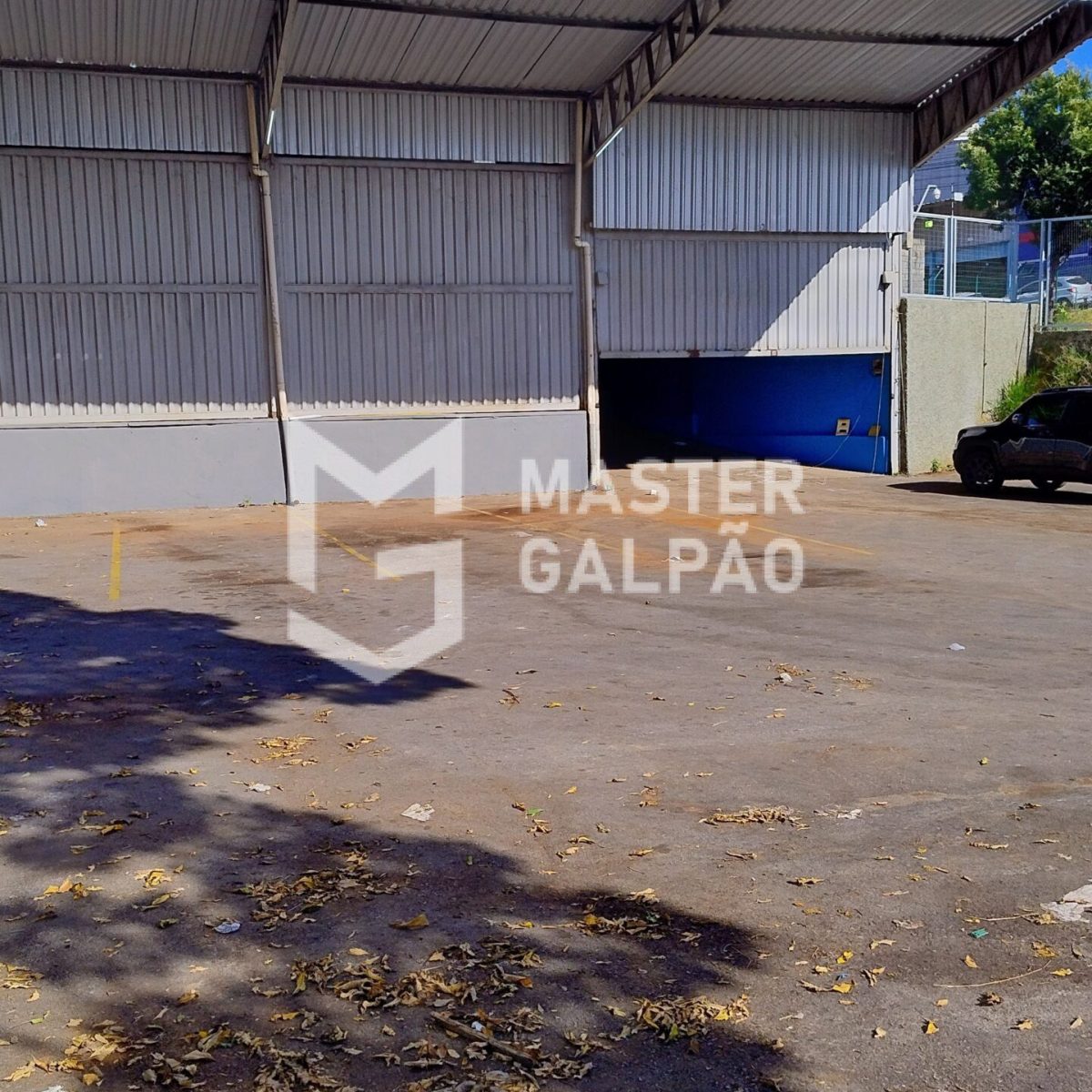 Galpão com pé-direito 10m e acesso a carretas | Contagem/MG