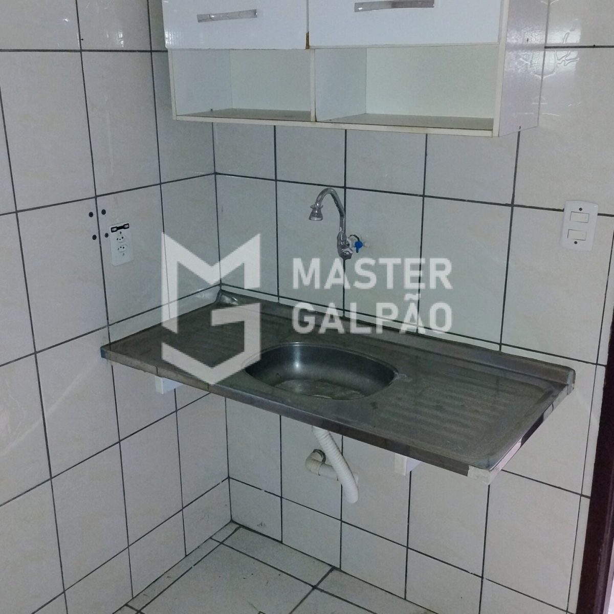 Galpão Comercial 405m² | Jardim Industrial – Contagem/MG