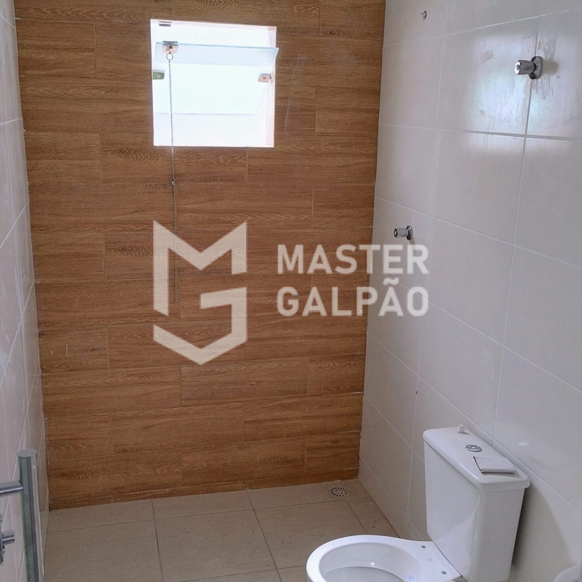 Galpão 380m² com Pé‑Direito de 6,7m