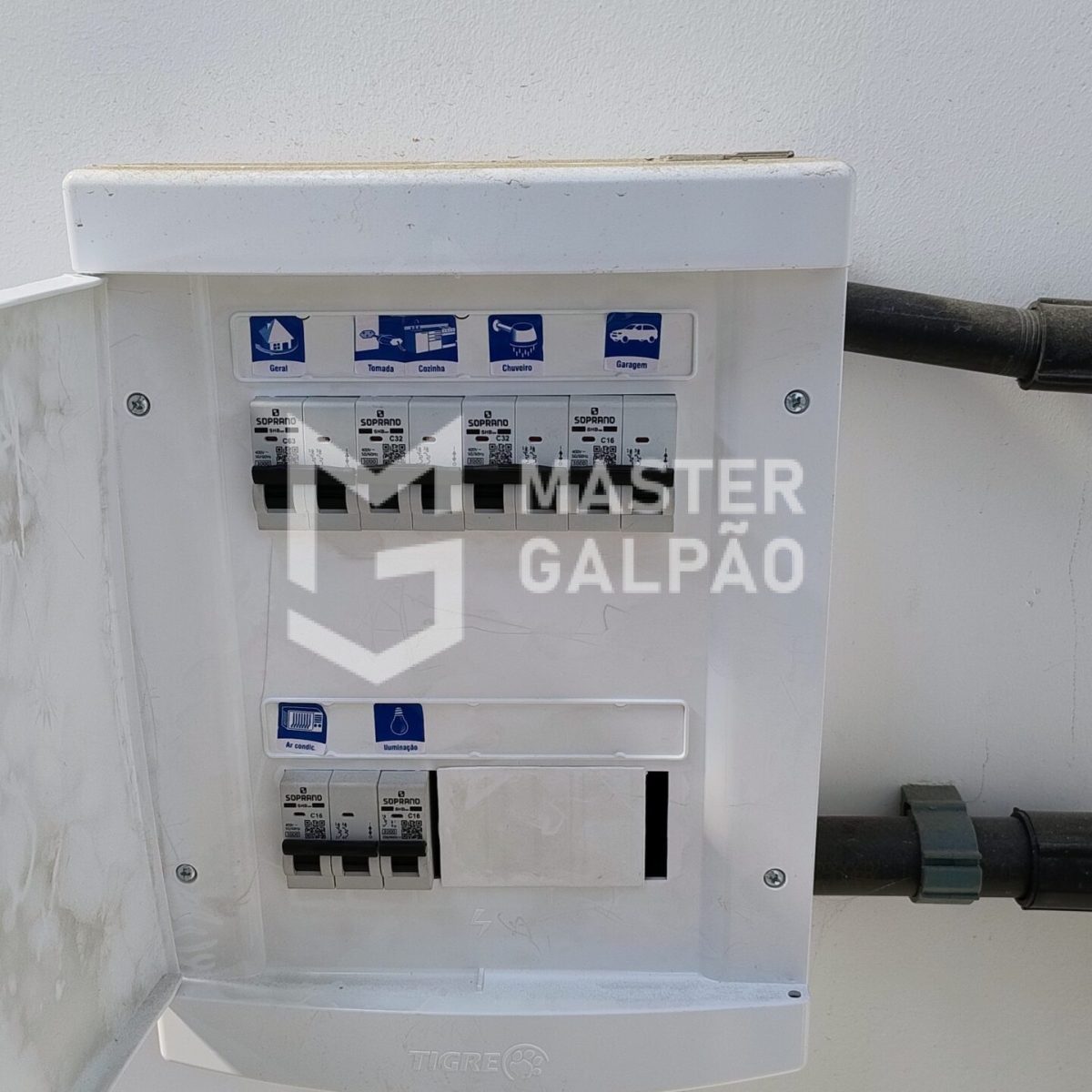 Galpão 380m² com Pé‑Direito de 6,7m